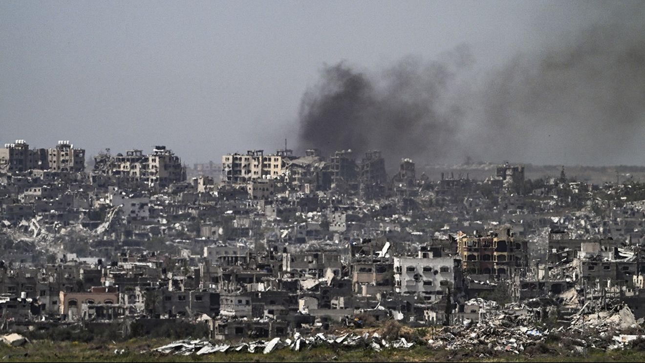 Peste 100 de morți după un bombardament israelian asupra unei şcoli în Fâşia Gaza