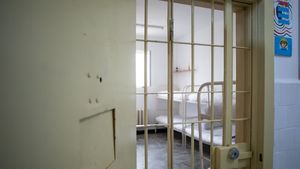 Încă un femicid: Un bărbat a fost arestat preventiv după ce şi-ar fi ucis concubina /  A mai fost condamnat pentru tentativă de omor calificat şi alte infracţiuni cu violenţă