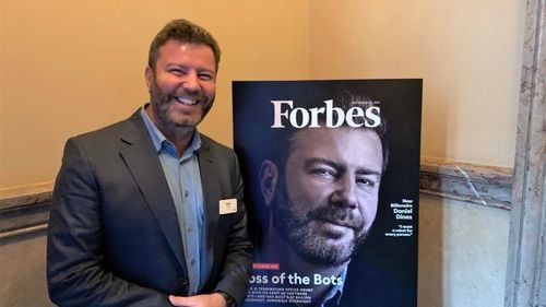 Cel mai bogat român din țară, supranumit ”șeful boților”, pe coperta Forbes. Ce avere are Daniel Dines