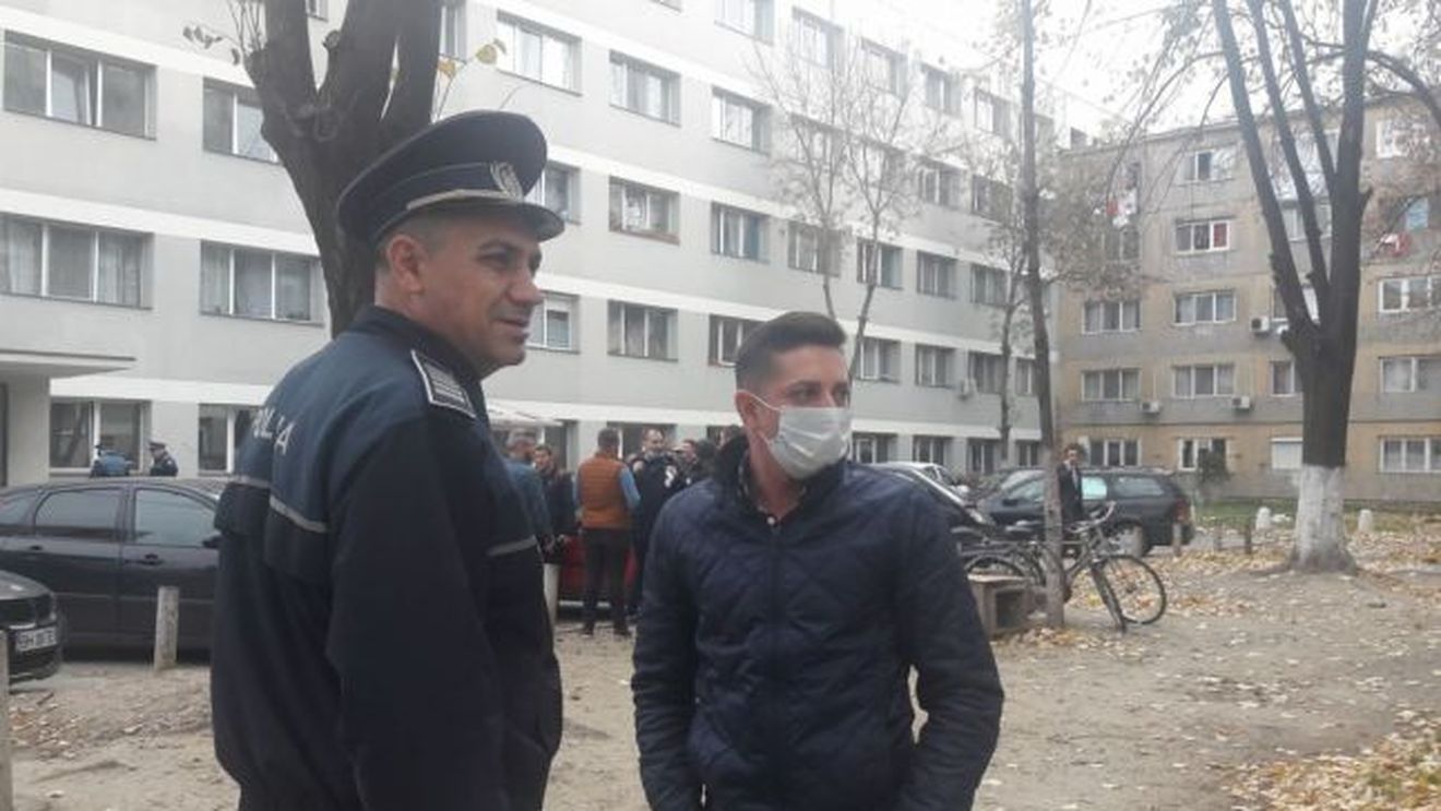 Condiții de mizerie în blocul din Timișoara în care au murit trei oameni: „Nu cred că aţi putea să trăiţi aici. Vă este scârbă să călcaţi pe scări“ - Adevărul