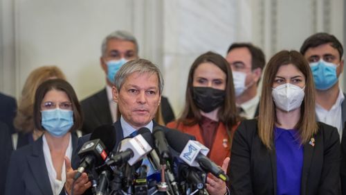 Dacian Cioloş despre viitorul USR: ”Cred că se mai poate salva, dar nu depinde de mine” / ”Dacă Drulă crede că preşedintele face opoziţie, se înşeală”
