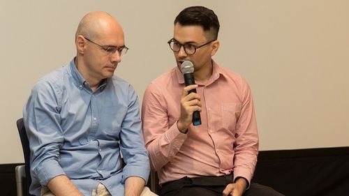 Asociația Accept: Șapte cupluri gay au dat în judecată statul român la CEDO și cer recunoașterea legală a familiilor lor în România