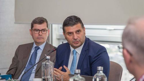 Ministrul comunicațiilor, reacție la documentarul critic realizat de postul național german de radio despre PSD și Dragnea: Sugerez postului de radio național din România să documenteze un reportaj despre augmentarea fenomenului de extremism în Germania