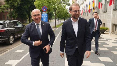 Dominic Fritz, după întâlnirea cu Ilie Bolojan: Orice formă de guvernare în care PSD se regăsește nu va fi susținutǎ. Săptămâna viitoare, partidele noastre - USR și PNL - vor depune împreună în Parlament mai multe inițiative legislative