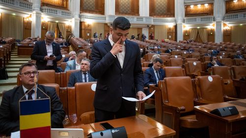 AUR: Pensiile speciale sunt privilegii, iar modalitatea de numire a judecătorilor CCR trebuie îmbunătăţită