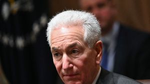 Senatul SUA confirmă numirea cuscrului li Trump, Charles Kushner, în funcția de ambasador în Franța / A fost condamnat pentru infracţiuni fiscale și graţiat de Trump la încheierea primului mandat