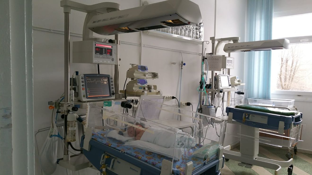 Arabia Saudită: Medicii au reuşit să separe un bebeluş yemenit de un "geamăn-parazit"