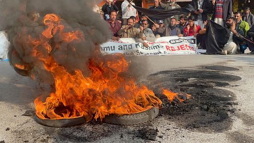 Armistiţiu de o săptămână în Pakistan după 82 de decese în urma violenţelor dintre sunniţi şi şiiţi