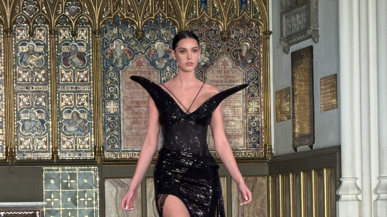 GALERIE FOTO Trei colecții care au ratat impactul la London Fashion Week - corespondență de la Londra