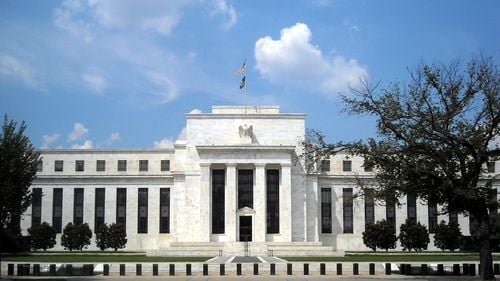 Federal Reserve menține ratele dobânzilor neschimbate în intervalul  5,25% - 5,50%
