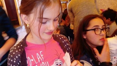 Cum petrec românii din Italia Paştele Ortodox  Plus: Povestea badantelor care vor sta alături de bătrânii italieni pe care îi îngrijesc