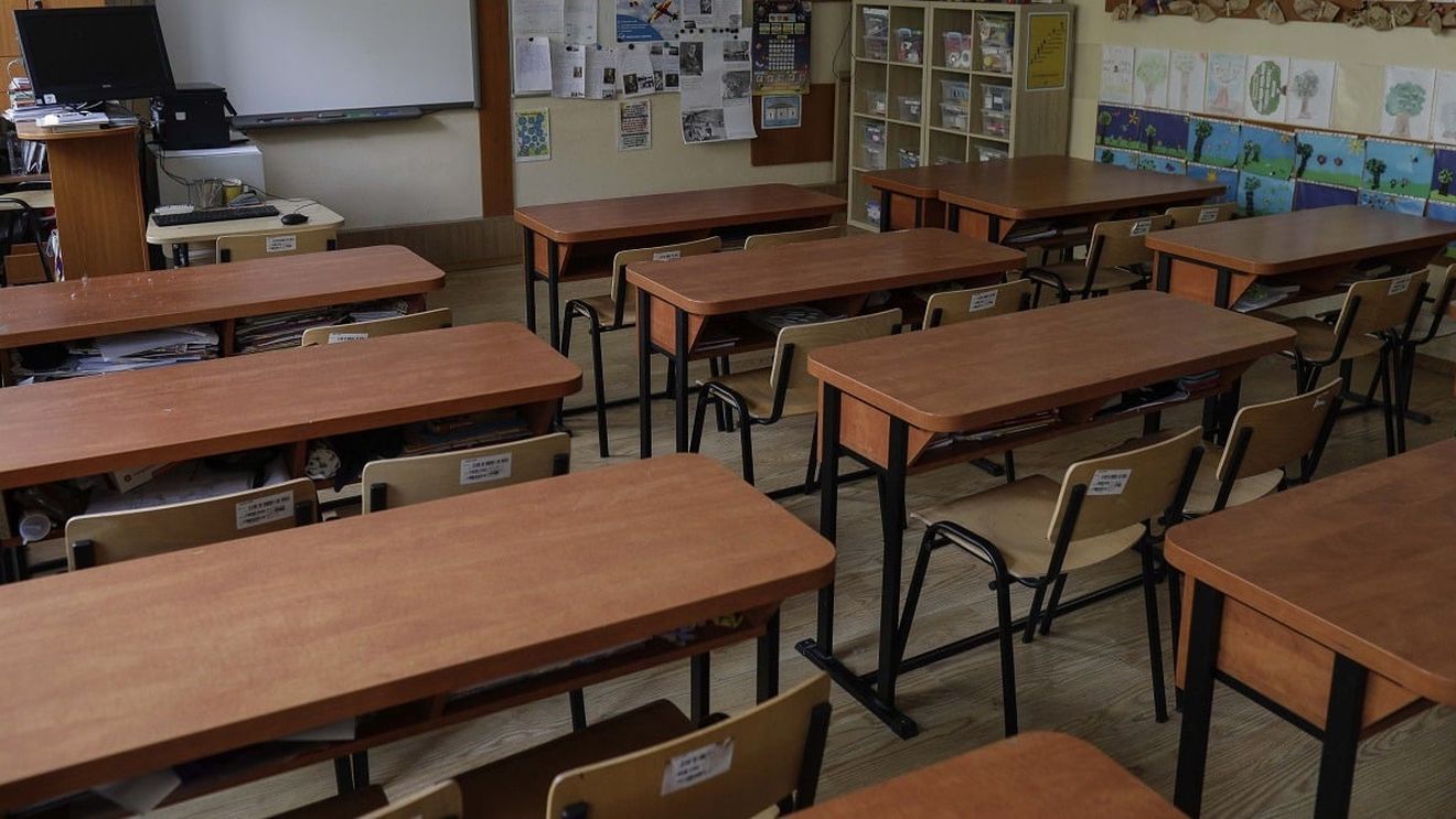 Cursurile şcolare, suspendate miercuri și în județul Ialomița din cauza codului roşu de ploi abundente