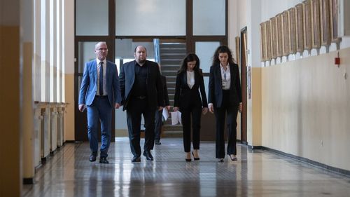 Sindicatul Național al Polițiștilor îi cere demisia magistratului Daniel Horodniceanu, după ce au apărut filmări în care se vede cum acesta răbufnește la adresa polițiștilor care l-au oprit în trafic: „Nu văd cum ați putea să aveți tupeul ăsta cu un procuror care a condus structura de crimă organizată a țării”