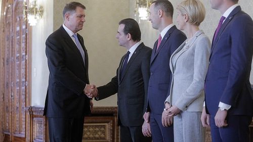 SURSE Consiliu Național PNL: Iohannis, pe lista de invitați. Orban amână modificarea statutului pentru demiterea mai facilă a liderilor județeni ostili și schimbă criteriile pentru candidaturile la europarlamentare