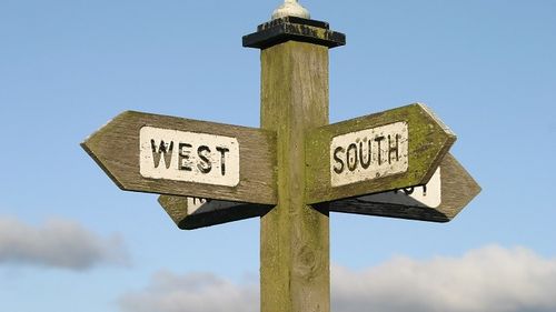 SONDAJ Două treimi dintre români declară că preferă drepturile și libertățile de tip occidental în locul valorilor tradiționale pe care le promovează Rusia