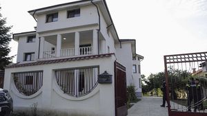 BREAKING O instituție a statului a constatat încă din august 2022 dezastrul din azilele gestionate de asociația lui Ștefan Godei: frig, lipsa medicamentelor, bătrâni ținuți la izolare, mâncare nepotrivită