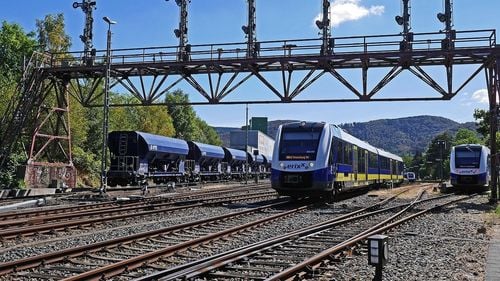 Feroviarii din Ungaria îi cer premierului Orban să retragă decretul prin care stabilește temperatura maximă în clădirile publice la 18 grade