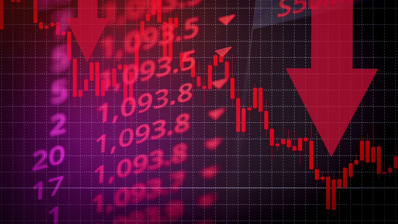 ANALIZĂ Memento: Cum a arătat criza economică izbucnită în 2009 în România, venită tot din SUA / Au fost necesare măsuri dure de austeritate pentru redresare / Ca și acum, economia avea dezechilibre majore / Analiștii avertizează că politicile lui Trump împing Statele Unite în recesiune