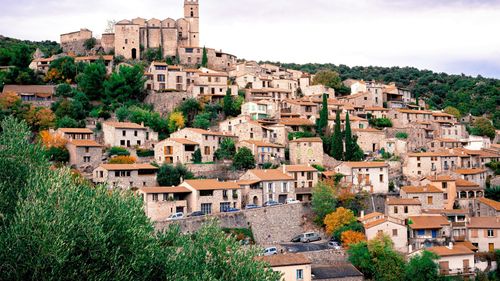 Atenţionare de călătorie transmisă de MAE pentru românii din Franța: Traficul rutier și feroviar ar putea fi perturbate în codurile roşu şi portocaliu de furtună și inundații / Zonele de evitat