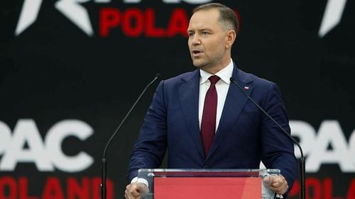 Noul președinte al Poloniei spune că premierul Tusk trebuie să se pregătească pentru o „rezistenţă puternică din partea palatului prezidenţial”