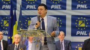 Fostul primar al Ploieştiului Andrei Volosevici, trimis în judecată pentru purtare abuzivă şi uzurparea funcţiei