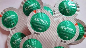 Studiu: Aspirina, consumată regulat, poate preveni cancerul de colon / Riscul de a dezvolta neoplazie colorectală scade cu 18%, cu beneficii mai mari în cazul persoanelor supraponderale