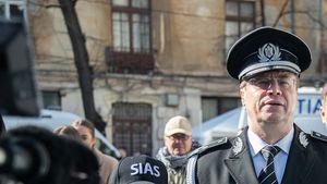 Afacerea BMW: Șeful Poliției Române, amenințări voalate la adresa liderilor de sindicat care au acuzat trucarea licitației câștigate de prietenul președintelui Iohannis - Le reamintesc că au depus un jurământ de credință față de țară