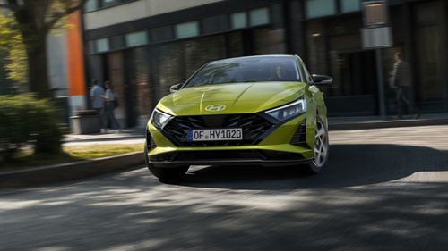 Hyundai i20 – hatchback urban echilibrat pentru aventuri de zi cu zi