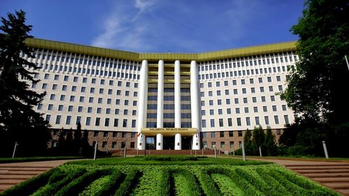 În pofida opoziţiei socialiştilor, Republica Moldova se îndreaptă spre alegeri anticipate (experţi)