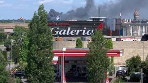 Incendiu la Timișoara. Flăcările au cuprins un depozit