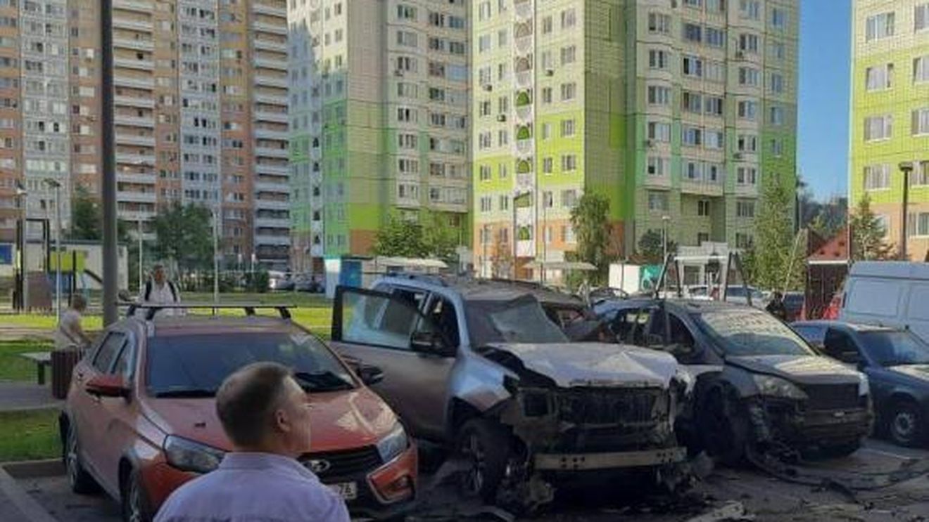Un înalt ofițer rus a fost rănit, alături de soție, într-o explozie cu o mașină capcană la Moscova / Ținta este un ofițer dintr-un centru de comunicații prin satelit al forțelor armate ruse