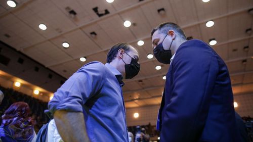 Ciprian Ciucu, noul șef PNL București, după ce a învins-o pe Violeta Alexandru, susținută de Ludovic Orban/ Florin Cîțu: "Avem treabă, Ciprian! Trebuie să reconstruim filiala și să aducem oamenii împreună"