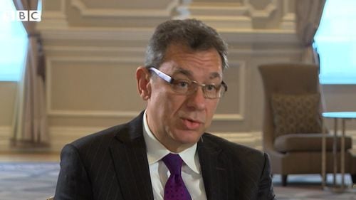 Lumea va trebui probabil să se vaccineze anual împotriva Covid-19 pentru mulți ani de acum înainte, a declarat directorul executiv Pfizer la BBC