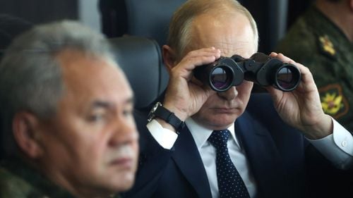 Presa britanică avertizează că Putin va declara ”război total” Ucrainei în ”câteva zile”, frustrat că a intrat în a treia lună de război/ Anunțul ar putea fi făcut în 9 mai/ Occidentul, avertizat de un fost șef NATO să se pregătească de conflict