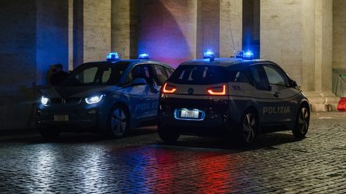 Un bărbat de 20 de ani a fost ucis în Milano de către polițiști în civil / Bărbatul avea o armă, dar era o replică / Ministrul de Interne: ”Nu vom acorda imunitate nimănui”