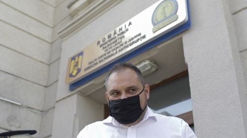 UPDATE Cristian Zărescu, cel care l-a înregistrat pe Nicușor Dan și a făcut publice discuțiile, a ajuns la DNA. Fostul consilier al primarului Daniel Băluță a spus că a depus înregistrările, la cererea parchetului