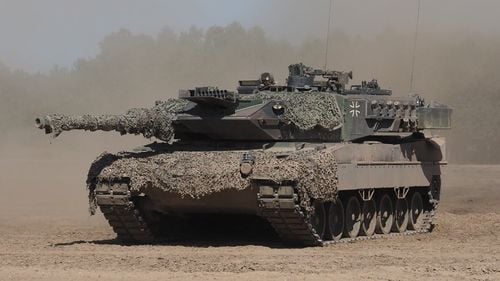 LIVE Ziua 334 de război. Zelenski promite să lupte cu corupția din Ucraina/ Germania nu va sta în calea Poloniei dacă aceasta va decide să trimită Kievului tancurile sale Leopard 2 (Ministrul german de Externe)