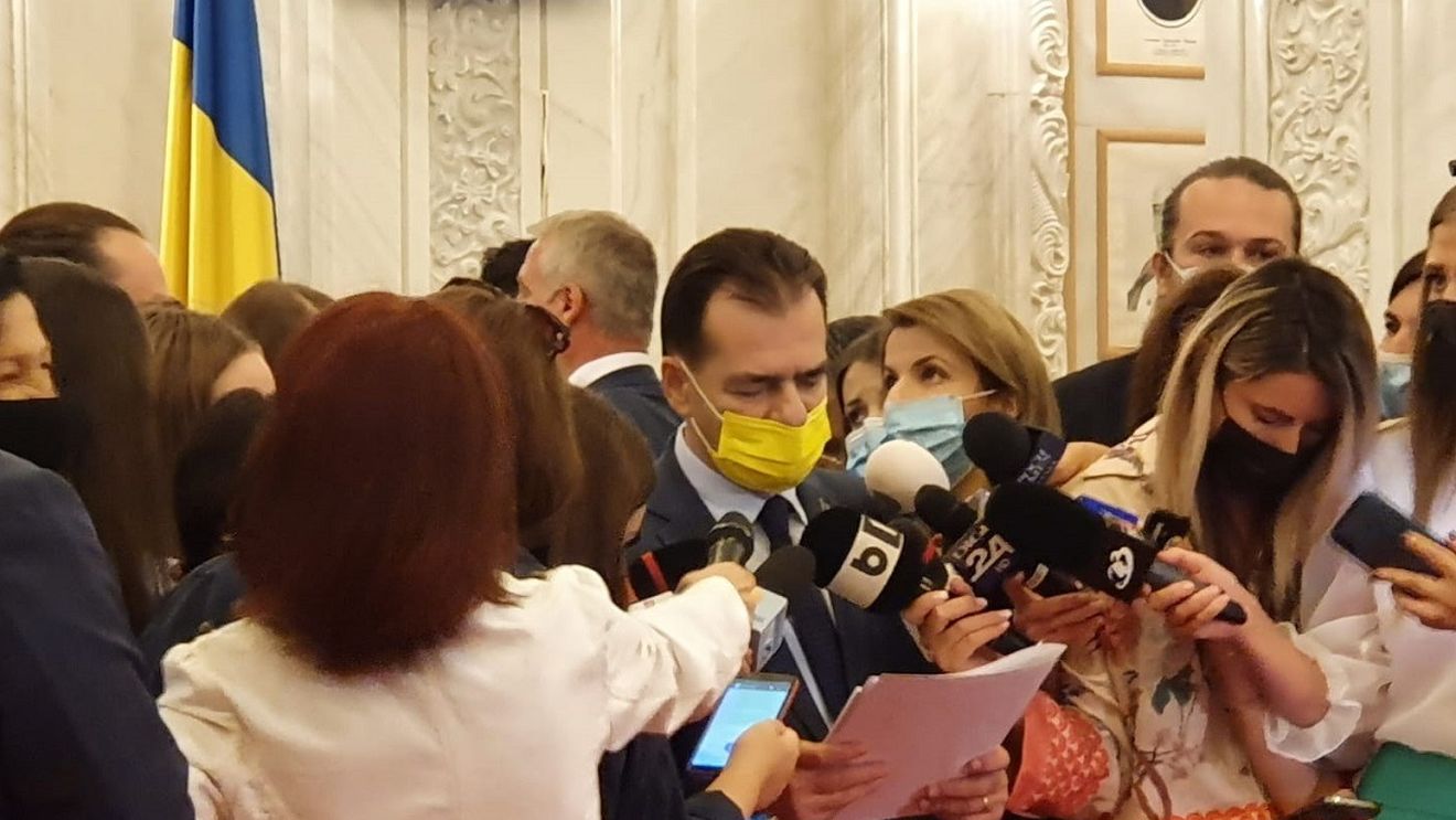 Moșteanu îl acuză pe Orban că ”a dat bir cu fugiții”: PNL și PSD pun pe ordinea de zi punctul de vedere al Camerei Deputaților pentru CCR fără consultarea celorlalte parti