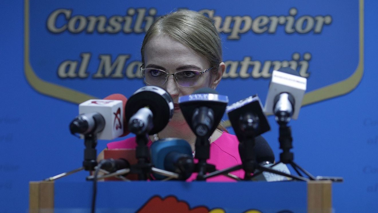 Două asociații de magistrați solicită din nou CSM să renunțe la imobilul de 18 milioane de euro și cer ca banii să fie cheltuiți pentru urgențele sistemului judiciar