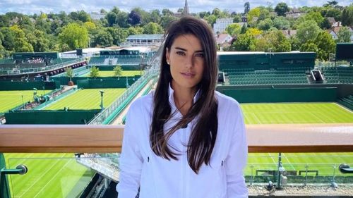 Sorana Cîrstea, învinsă în optimile turneului de tenis de la Birmingham/ Meciul a fost întrerupt de ploaie în setul al doilea