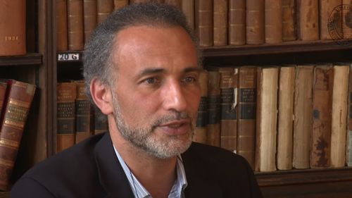 Procurorii francezi cer 18 ani de închisoare pentru islamologul Tariq Ramadan, judecat pentru viol
