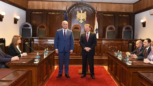 Dodon declară război Curții Constituționale. Circumstanțele în care socialiștii pro-ruși ar putea să nu respecte legea supremă
