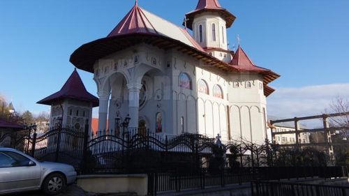 Rusaliile: sărbătoarea pogorârii Duhului Sfânt și nașterea bisericii creștine