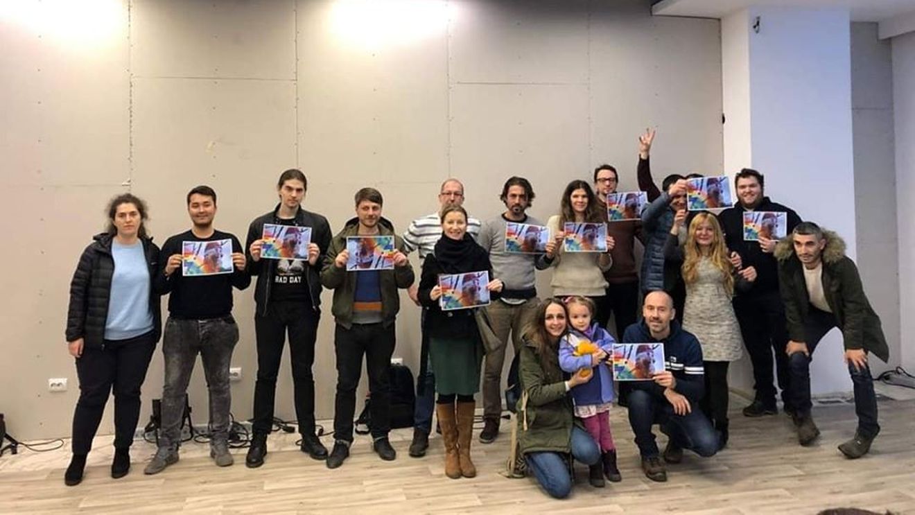 Peste 500 de membri USR au semnat mesajul către Dan Barna prin care cer anularea excluderii din partid a Olimpiei Ardelean / Goțiu: Dane, oprește vânătoarea de țapi ispășitori