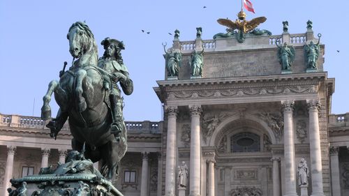 Acord între partenerii sociali din Austria pentru a limita creşterile salariale în faţa inflaţiei