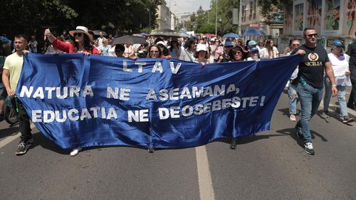 România în criză socială. Calendarul protestelor: Profesorii fac miting marți la Cotroceni, urmează sindicaliștii din sănătate, penitenciare, poliție, CFR Călători dar și transportatorii