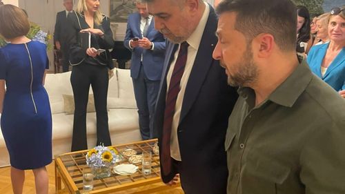 Ciolacu s-a întâlnit în Grecia cu Zelenski: Susținem începerea negocierilor de aderare a Ucrainei la UE în acest an