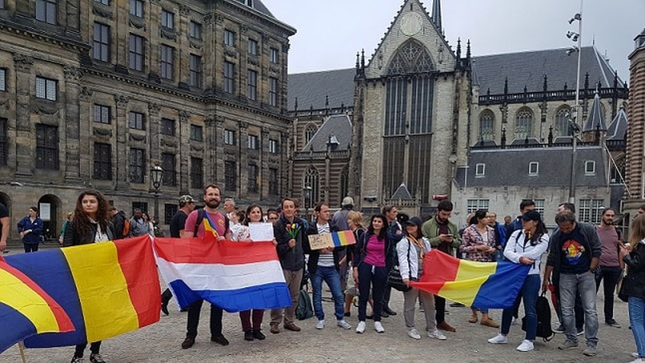 Proteste la Munchen și Amsterdam