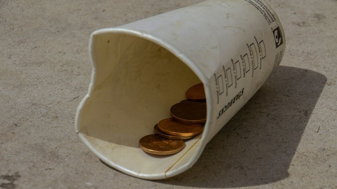 Rata de deprivare materială şi socială severă în rândul tinerilor din România, cea mai mare din UE / Mai mult de o treime dintre românii cu vârste între 15 și 29 de ani se află în risc de sărăcie și excluziune socială