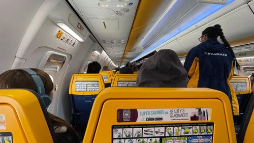 Limita de 100 ml pentru lichide, eliminată în marile aeroporturi. Va fi utilizată tehnologia 3D de ”despachetare digitală a pungii”